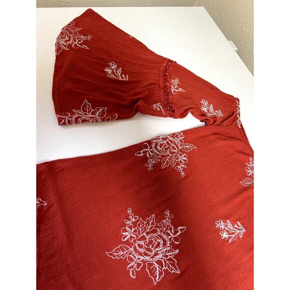 Blushing Heart, rust open shoulder, bell sleeve halter top, women's size M - Picture 4 of 8